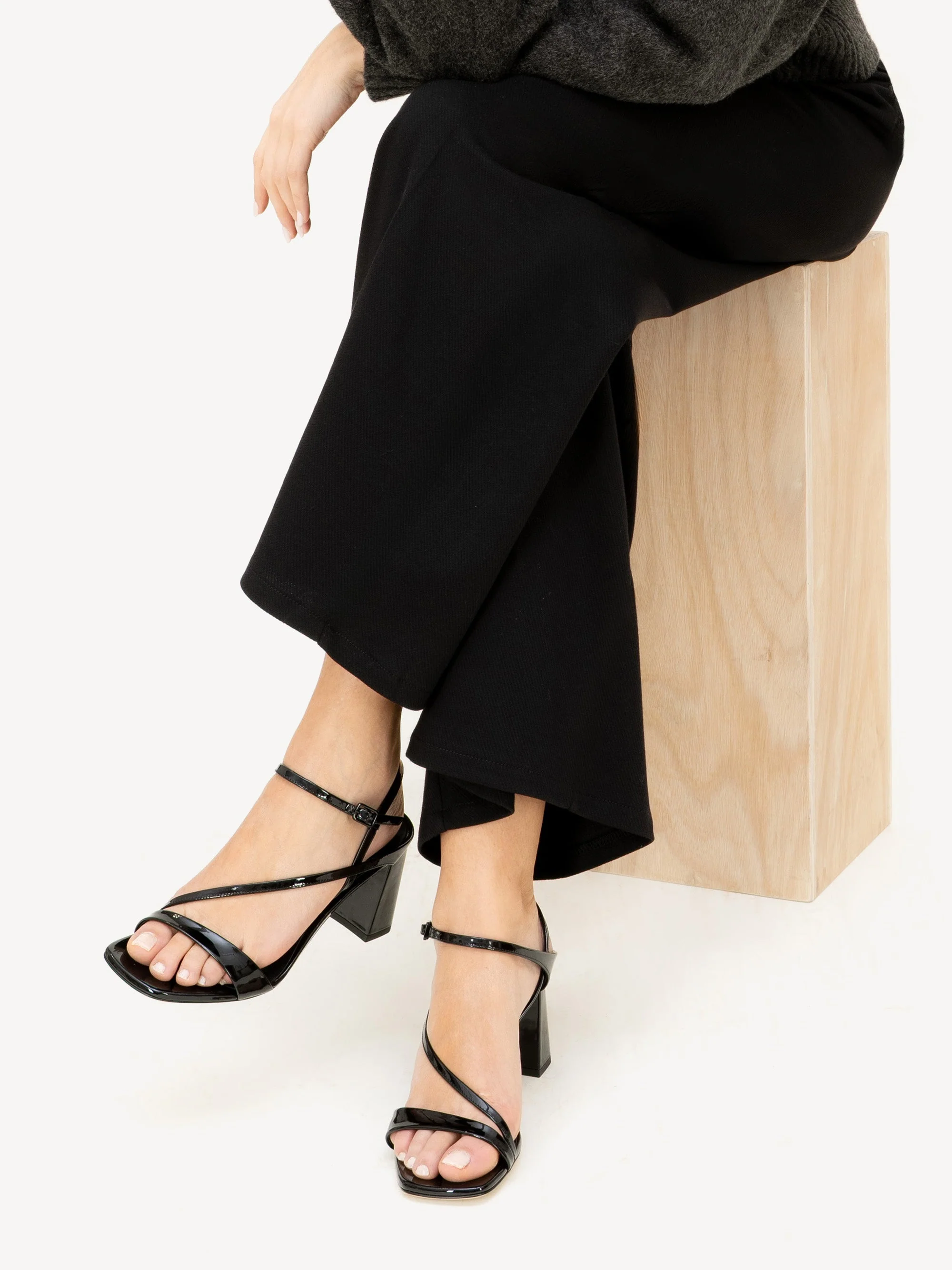 The Corinna (Sample Sale) - Image 10