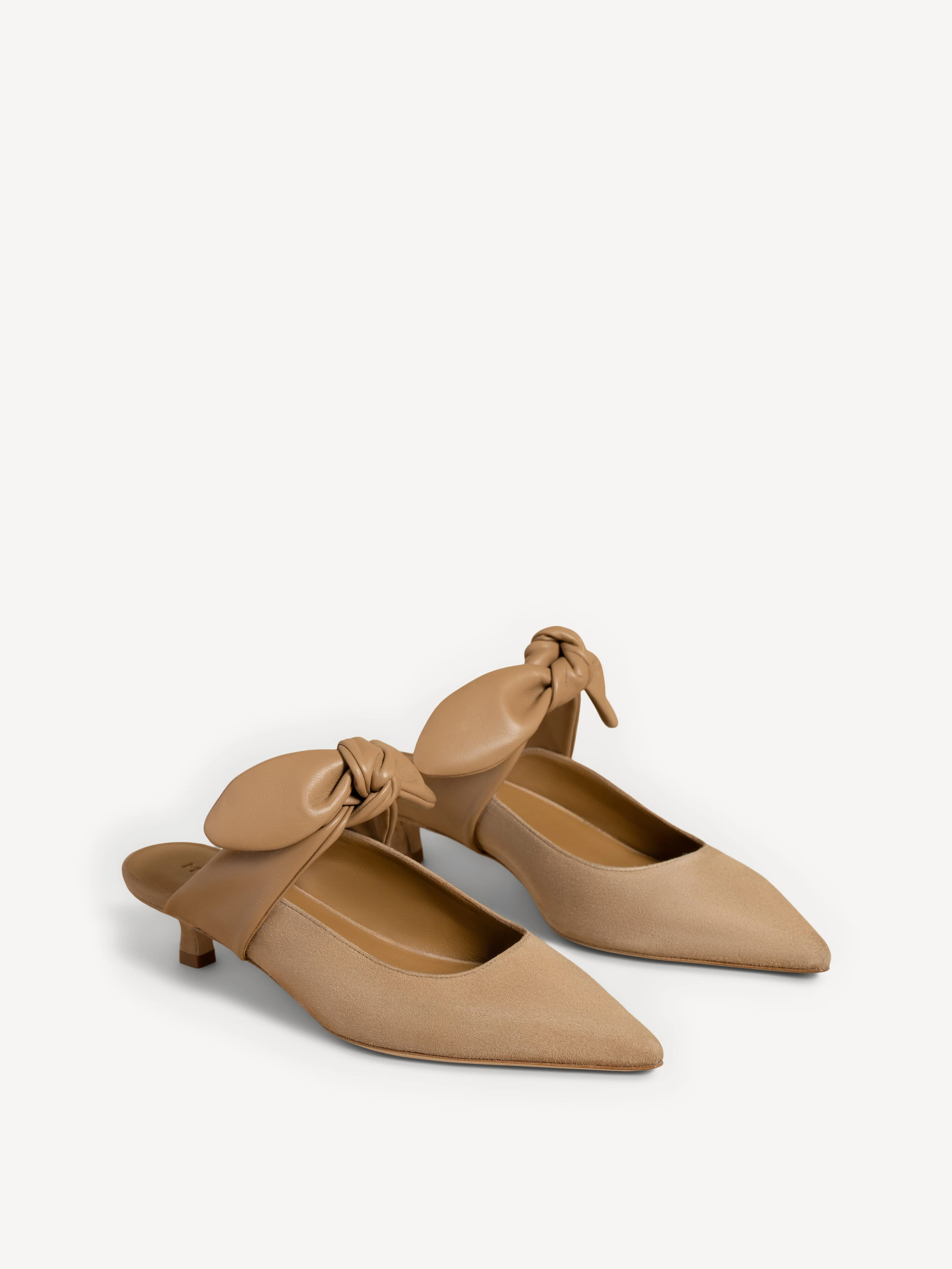 The Lasso (Sample Sale) - Image 2