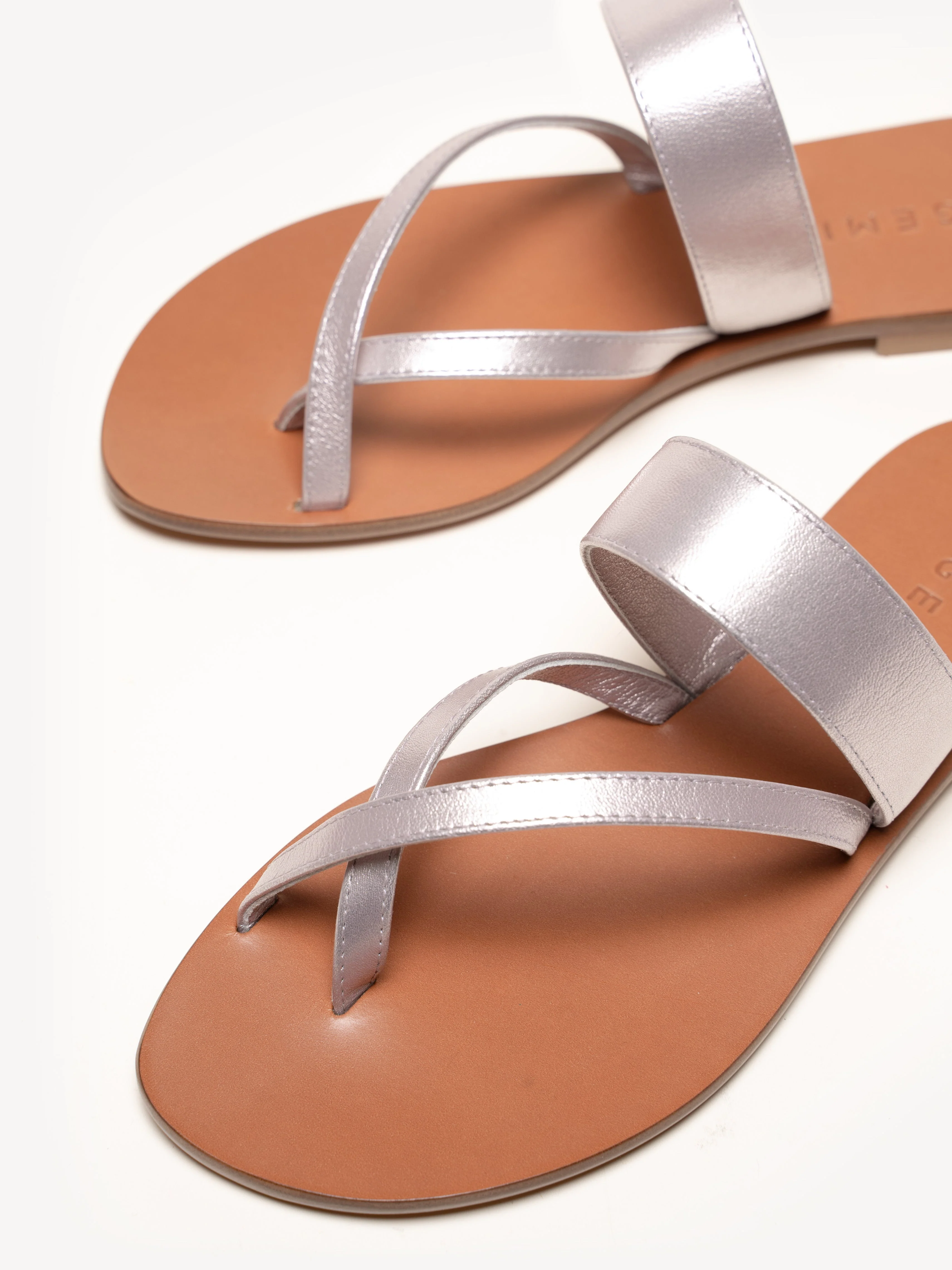 The Medio (Sample Sale) - Image 3